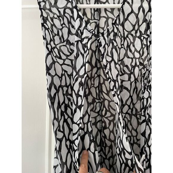 Wayf lightweight white with black animal print tank S - Picture 3 of 5